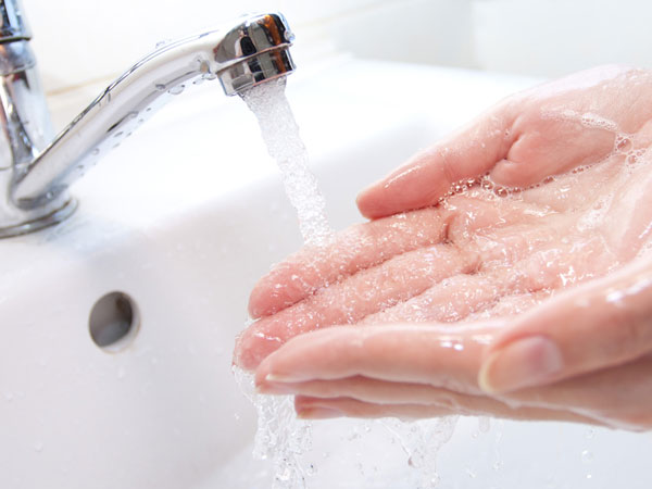 Mẹo hay giữ vệ sinh an toàn cho bé phụ huynh cần biết 38 Mẹo hay giữ vệ sinh an toàn cho bé phụ huynh cần biết 10