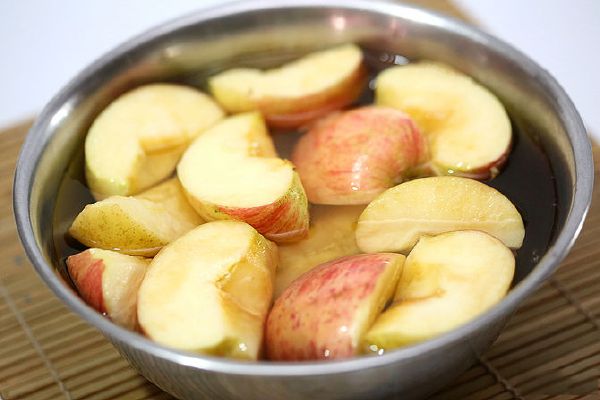 Mẹo hay giúp trái cây không bị thâm sau khi gọt vỏ 22