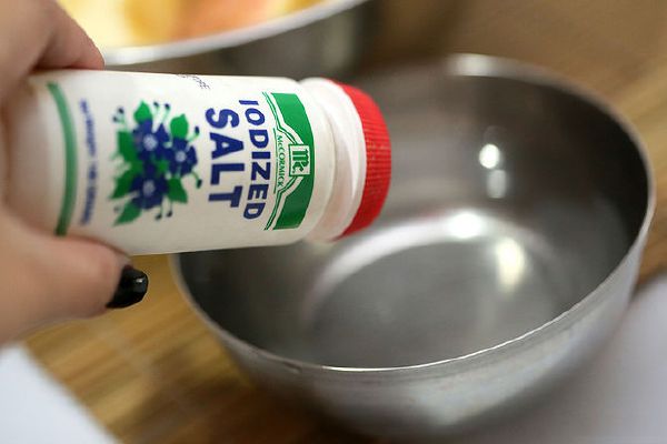 Mẹo hay giúp trái cây không bị thâm sau khi gọt vỏ 25