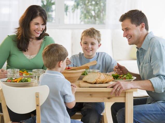 Mẹo hay "trị dứt điểm" thói quen ngậm khi ăn của bé yêu 37 Mẹo hay "trị dứt điểm" thói quen ngậm khi ăn của bé yêu 9