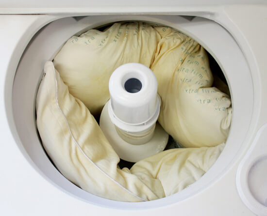 Mẹo tẩy trắng ruột gối bị ố vàng hiệu quả bằng hàn the 41 Mẹo tẩy trắng ruột gối bị ố vàng hiệu quả bằng hàn the 13