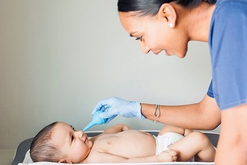 Mẹo xử lý nhanh khi trẻ bị sổ mũi 36 nuoc-mui
