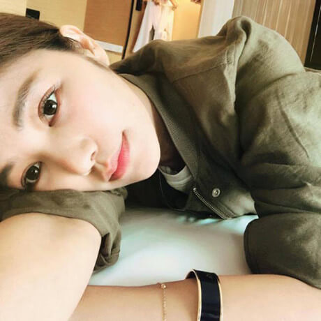 Mời bạn cùng đoán tuổi của "hot girl" siêu đáng yêu này! 56 nhi