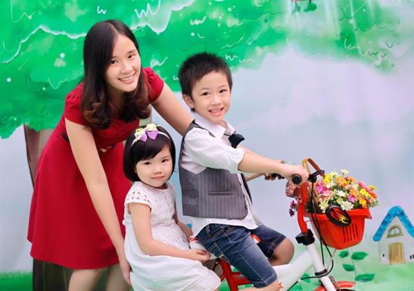 Ngắm ảnh tạo dáng đón xuân cực yêu của các siêu mẫu nhí 32