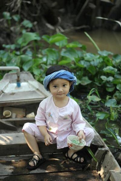 Ngắm ảnh tạo dáng đón xuân cực yêu của các siêu mẫu nhí 34