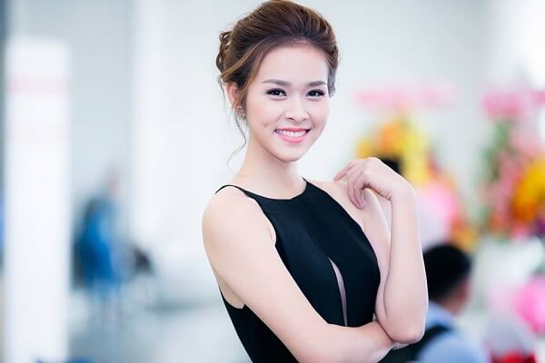Ngắm nhìn vẻ đáng yêu của quý tử "mắt hí" con trai Diệp Bảo Ngọc 56 Ngắm nhìn vẻ đáng yêu của quý tử "mắt hí" con trai Diệp Bảo Ngọc 28