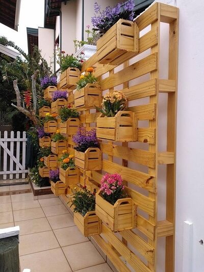 Ngất ngây với 10 kiểu trồng rau siêu đẹp, siêu tiết kiệm diện tích với gỗ pallet 15