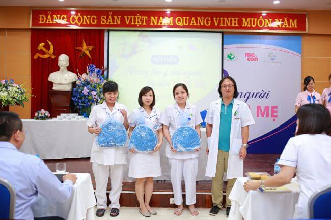 Ngày hội Những lưu ý cho người lần đầu làm mẹ đã có mặt tại Bệnh viện Phụ sản Hà Nội 56 hoi-thao