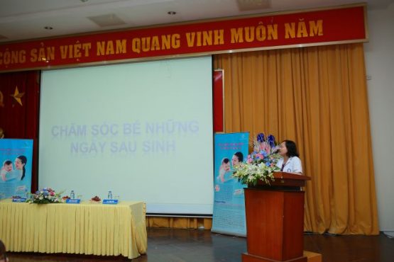 Ngày hội "Những lưu ý cho người lần đầu làm mẹ" gây nhiều ấn tượng ở Bệnh viện Phụ sản Trung ương 50 Ngày hội "Những lưu ý cho người lần đầu làm mẹ" gây nhiều ấn tượng ở Bệnh viện Phụ sản Trung ương 22