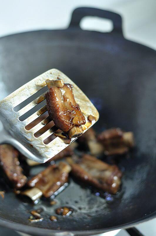 Ngon miệng với món sườn xào chua chua, ngọt ngọt 33