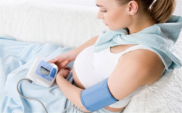 Nguy hiểm! Chuyện bầu cao huyết áp 35 Bầu cao huyết áp2