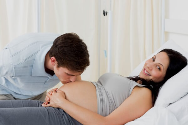 Nguy hiểm nếu "yêu" trong tam cá nguyệt thứ 3 5