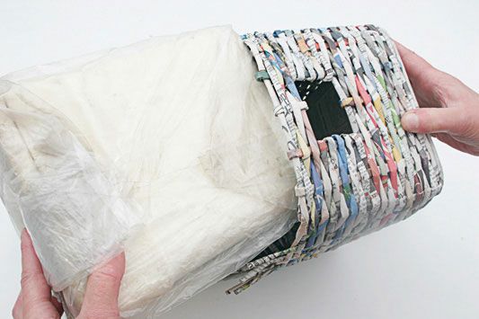 Nhà cửa gọn gàng nhờ giỏ đựng phong cách từ giấy báo cũ 99