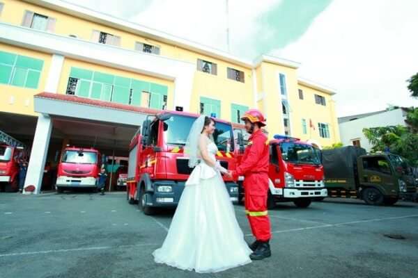 Những bộ ảnh cưới độc, lạ của giới trẻ Việt 81 Những bộ ảnh cưới độc, lạ của giới trẻ Việt 53