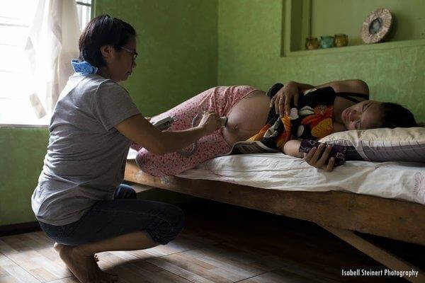 Những bức ảnh tuyệt đẹp ghi lại khoảnh khắc lâm bồn ở khắp nơi trên thế giới 59 sinh-con