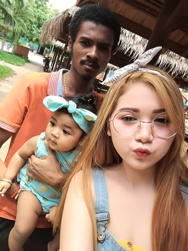 Những cặp đôi đũa lệch hạnh phúc đến phát hờn 42 Những cặp đôi đũa lệch hạnh phúc đến phát hờn 14