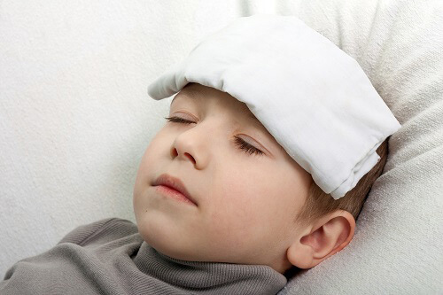 Những điều cấm mẹ làm khi bé vừa đi ra ngoài nắng về 35 Những điều cấm mẹ làm khi bé vừa đi ra ngoài nắng về 7