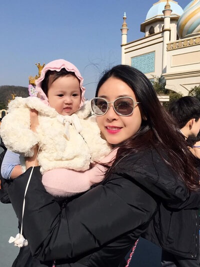 Những khoảnh khắc ngọt lịm của hoa hậu Hà Kiều Anh bên con gái út 54 Những khoảnh khắc ngọt lịm của hoa hậu Hà Kiều Anh bên con gái út 26