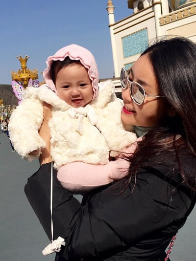 Những khoảnh khắc ngọt lịm của hoa hậu Hà Kiều Anh bên con gái út 53 Những khoảnh khắc ngọt lịm của hoa hậu Hà Kiều Anh bên con gái út 25