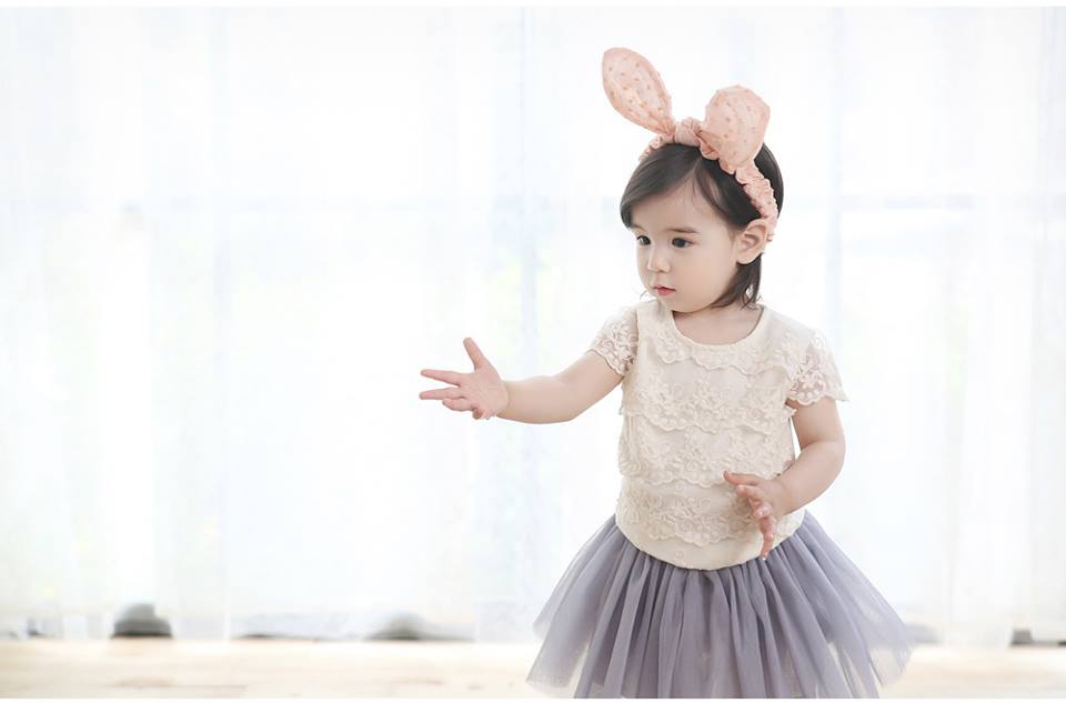Những phụ kiện tóc nhất định phải có cho bé gái nhà bạn 52 Những phụ kiện tóc nhất định phải có cho bé gái nhà bạn 24