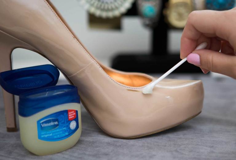 Những sự cố thường gặp trong thời trang và cách khắc phục 64 Những sự cố thường gặp trong thời trang và cách khắc phục 36