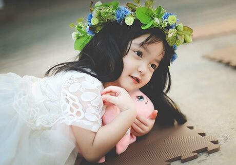 Nụ cười hồn nhiên của "thiên sứ áo trắng" 3 tuổi gây sốt cộng đồng mạng 56 nu-cuoi-hon-nhien-cua-thien-su-ao-trang-3-tuoi-gay-sot-cong-dong-mang