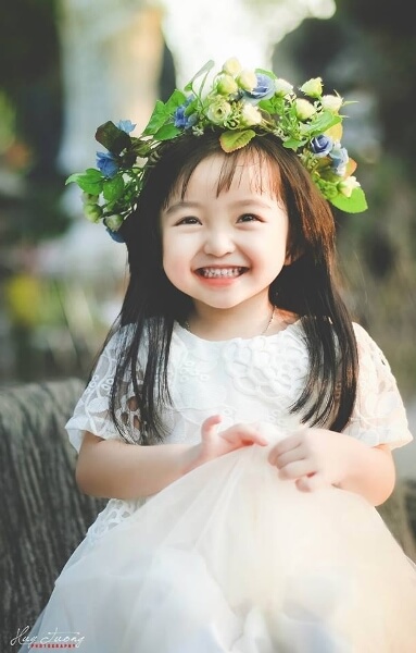 Nụ cười hồn nhiên của "thiên sứ áo trắng" 3 tuổi gây sốt cộng đồng mạng 48 nu-cuoi-hon-nhien-cua-thien-su-ao-trang-3-tuoi-gay-sot-cong-dong-mang