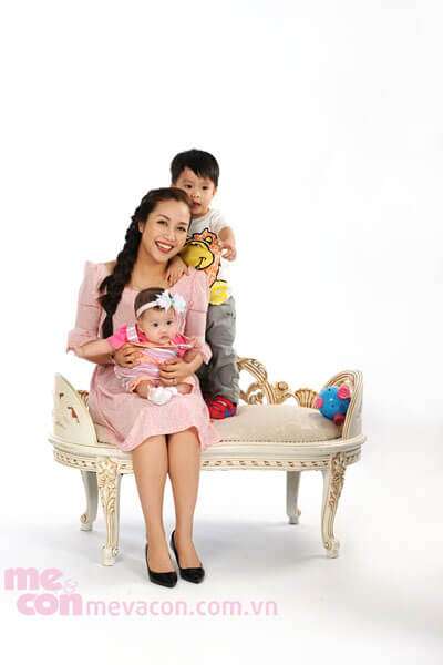 Ốc Thanh Vân – Chăm con: Chuyện dài tập 49 Ốc Thanh Vân và con 1