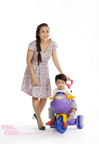Ốc Thanh Vân – Chăm con: Chuyện dài tập 54 Ốc Thanh Vân và con 6