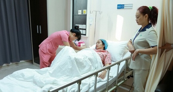 Ốc Thanh Vân sinh bé trai thứ ba nặng 3,5kg 39 Ốc Thanh Vân sinh bé trai thứ ba nặng 3,5kg 12