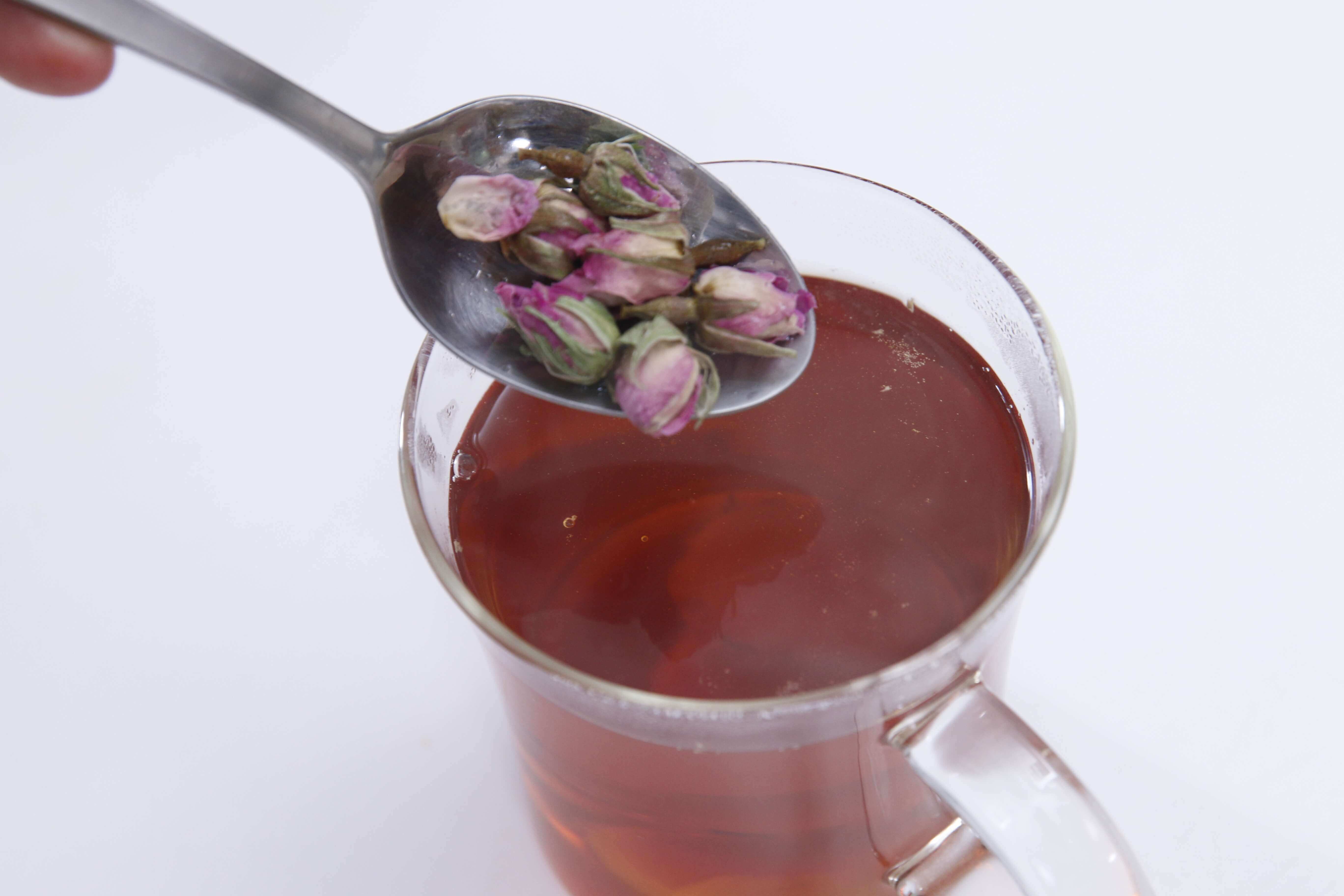 Pha trà gừng, mật ong, hoa hồng chuẩn vị phòng chống cảm lạnh 49 Pha trà gừng, mật ong, hoa hồng chuẩn vị phòng chống cảm lạnh 21