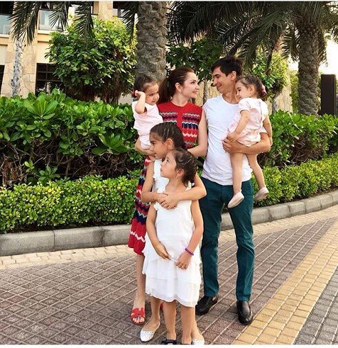 Phát cuồng trước vẻ đẹp của cặp chị em song sinh người Nga 54 Phát cuồng trước vẻ đẹp của cặp chị em song sinh người Nga 26