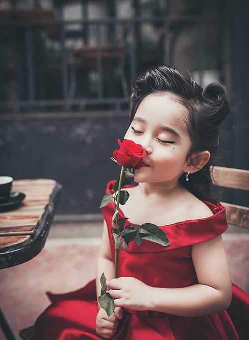 Phiên bản nhí Audrey Hepburn ở Nghệ An khiến các mẹ mê mẩn 66 Phiên bản nhí Audrey Hepburn ở Nghệ An khiến các mẹ mê mẩn 38