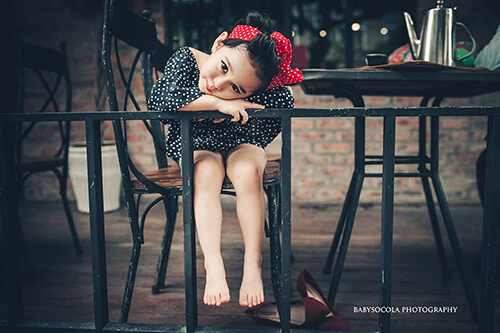 Phiên bản nhí Audrey Hepburn ở Nghệ An khiến các mẹ mê mẩn 67 Phiên bản nhí Audrey Hepburn ở Nghệ An khiến các mẹ mê mẩn 39