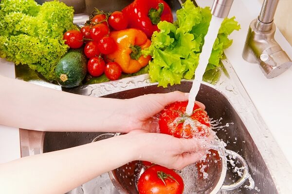 Phòng tránh ngộ độc thực phẩm mùa hè cho bầu phải nhớ những điều này 36 rua-rau