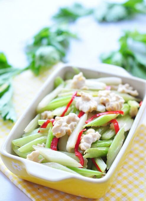 Quả óc chó chiên cùng rau cần tây cực tốt cho mẹ bầu 39 Quả óc chó chiên cùng rau cần tây cực tốt cho mẹ bầu 6