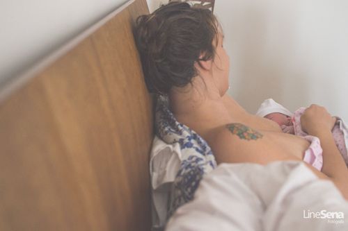 Rơi nước mắt với hành trình vượt cạn tại nhà vô cùng chân thật 50 sinh thuong