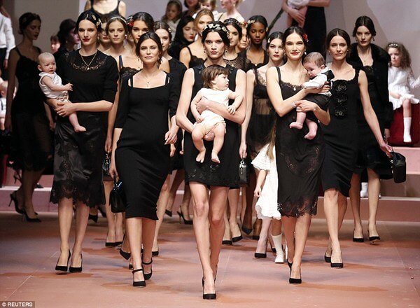 Sàn catwalk chỉ dành cho bà bầu và em bé 51 Sàn catwalk chỉ dành cho bà bầu và em bé 23