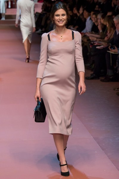 Sàn catwalk chỉ dành cho bà bầu và em bé 52 Sàn catwalk chỉ dành cho bà bầu và em bé 24