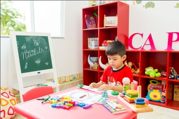 Sáng tạo góc học tập cực yêu cùng mẹ con Thanh Thúy 38 sang-tao-goc-hoc-tap-cuc-yeu-cung-me-con-thanh-thuy