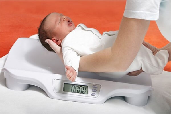 Sau sinh bé phải làm ngay những xét nghiệm và đánh giá quan trọng này 10