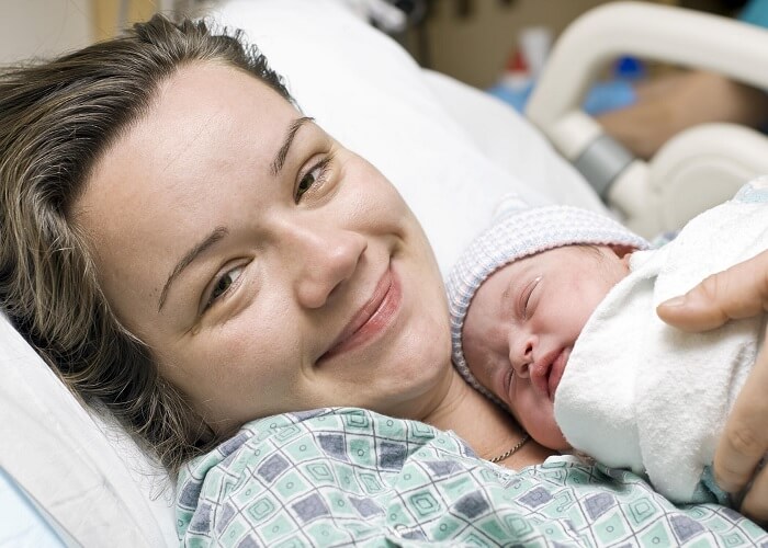 So lợi hại giữa sinh mổ và sinh thường 34 So lợi hại giữa sinh mổ và thường