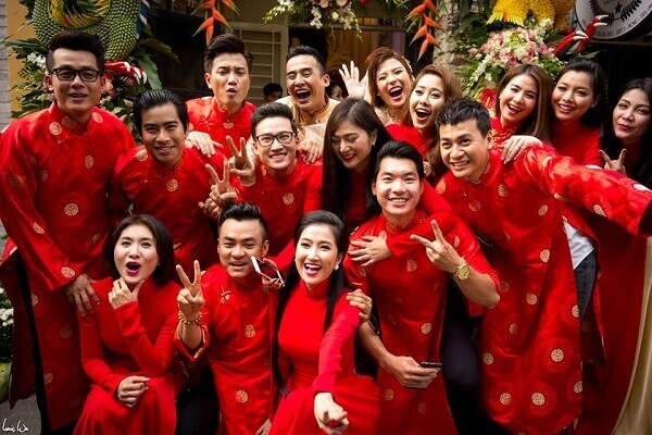 Sốc với đội bưng quả "bá đạo" trong đám cưới Lương Thế Thành - Thúy Diễm 67 Sốc với đội bưng quả "bá đạo" trong đám cưới Lương Thế Thành - Thúy Diễm 39