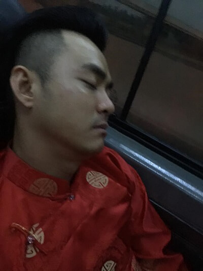 Sốc với đội bưng quả "bá đạo" trong đám cưới Lương Thế Thành - Thúy Diễm 55 Sốc với đội bưng quả "bá đạo" trong đám cưới Lương Thế Thành - Thúy Diễm 27