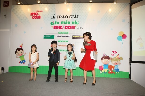 soi-noi-buoi-le-trao-giai-cuoc-thi-sieu-mau-nhi-me-con-2015
