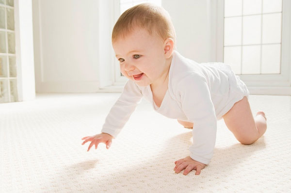 Sự phát triển và chế độ dinh dưỡng của bé trong năm đầu đời 40 Sự phát triển và chế độ dinh dưỡng của bé trong năm đầu đời 12