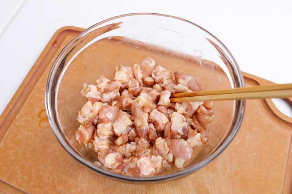 Sụn gà rang muối tiêu sần sật, trẻ nhỏ thích, người lớn mê 45 Sụn gà rang muối tiêu sần sật, trẻ nhỏ thích, người lớn mê 17