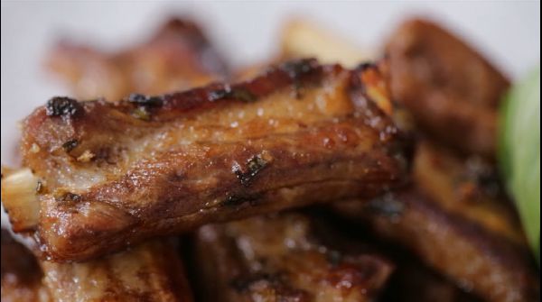 Sườn nướng sốt cà phê cho ông xã lai rai cuối tuần 44 suon nuong