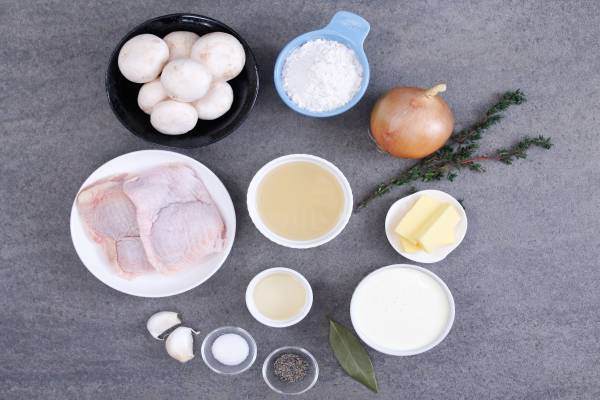 Súp thịt gà nấm rơm ngọt thơm khó cưỡng 50 Nguyên liệu súp thịt gà