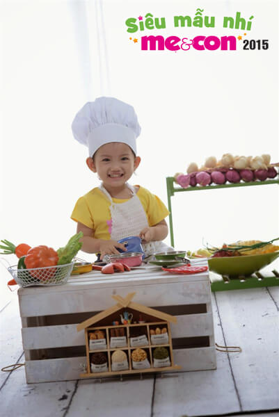 "Tạo hình" siêu ngộ nghĩnh của các siêu mẫu nhí Mẹ&Con 26